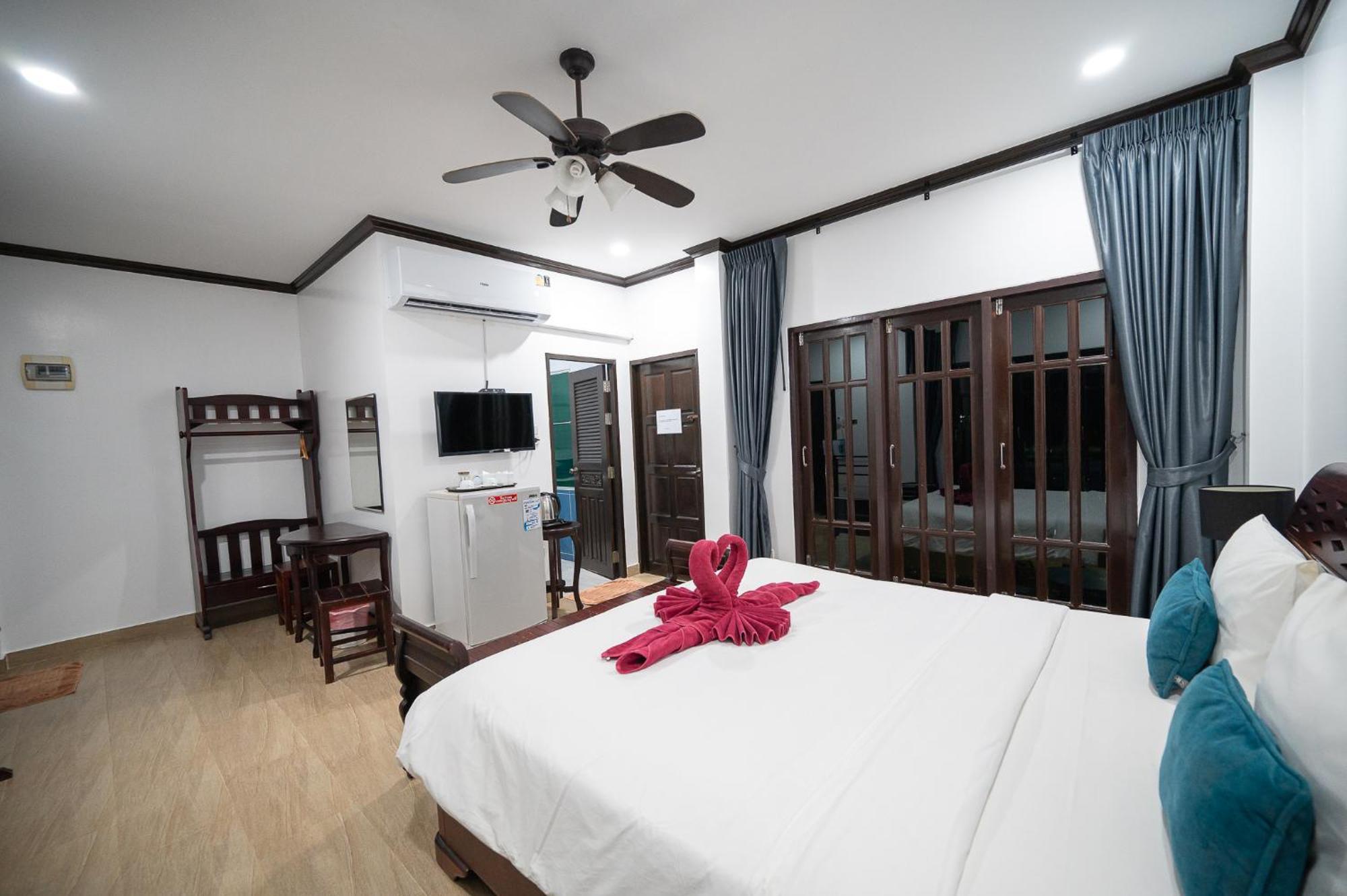 Baan Faa Talaychan Resort Chao Lao Beach Exterior foto